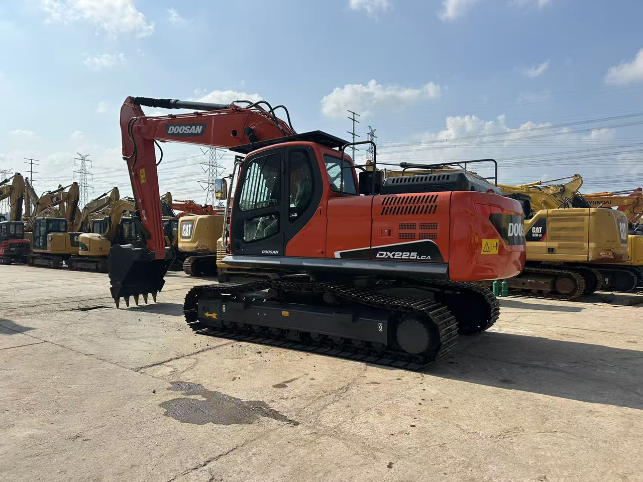 DOOSAN DX225LCA - حفارات زحافة: صور 2 DOOSAN DX225LCA - حفارات زحافة: صور 2