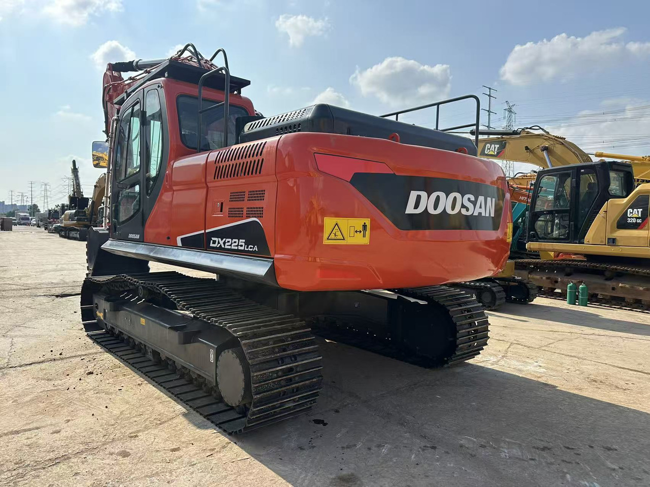DOOSAN DX225LCA - حفارات زحافة: صور 4 DOOSAN DX225LCA - حفارات زحافة: صور 4