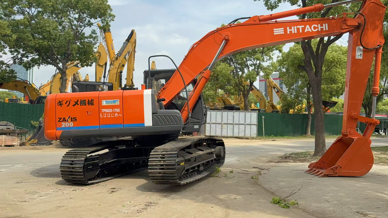 HITACHI ZX200 - حفارات زحافة: صور 4 HITACHI ZX200 - حفارات زحافة: صور 4