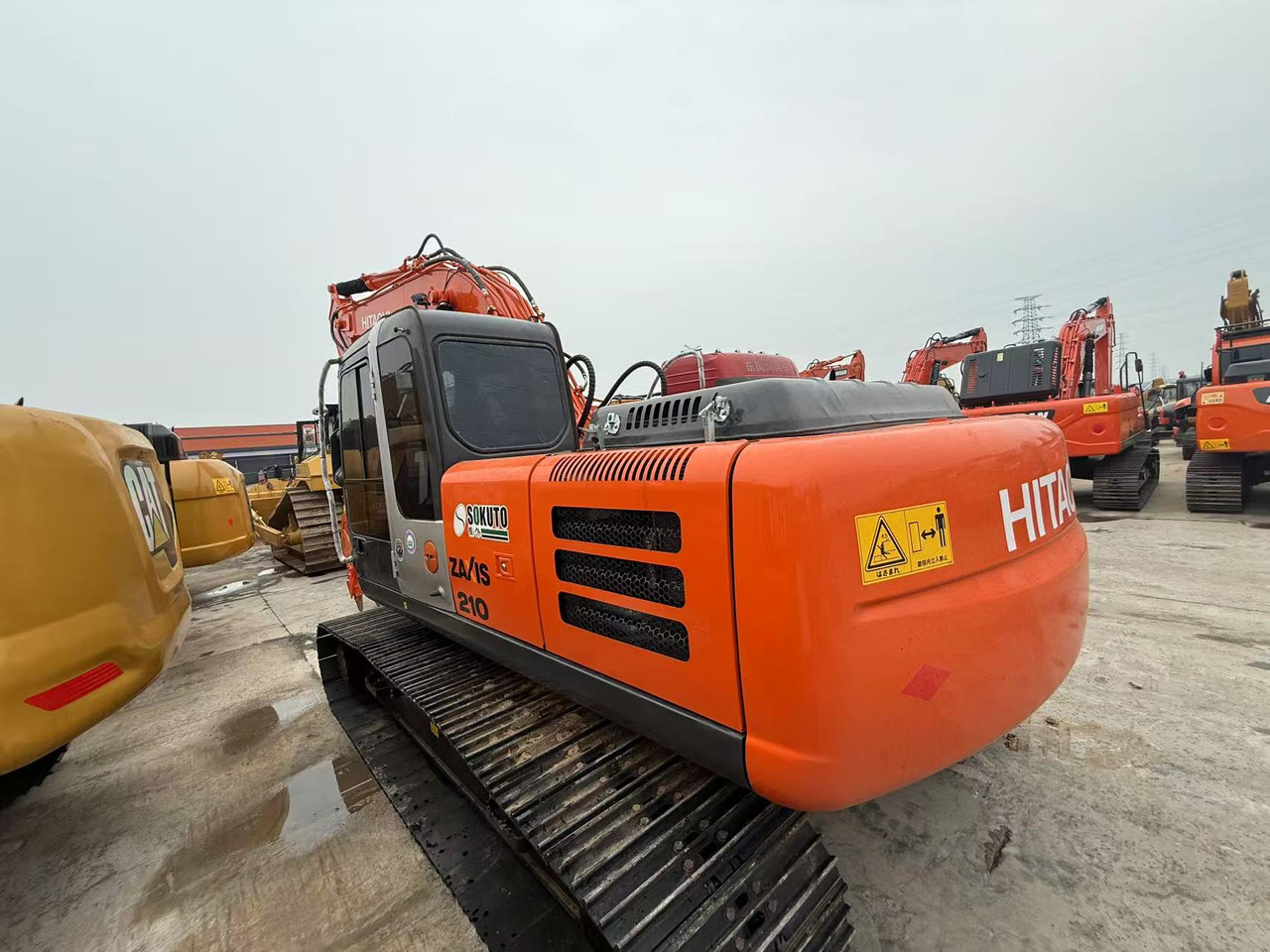 HITACHI ZX210-5G - حفارات زحافة: صور 2 HITACHI ZX210-5G - حفارات زحافة: صور 2