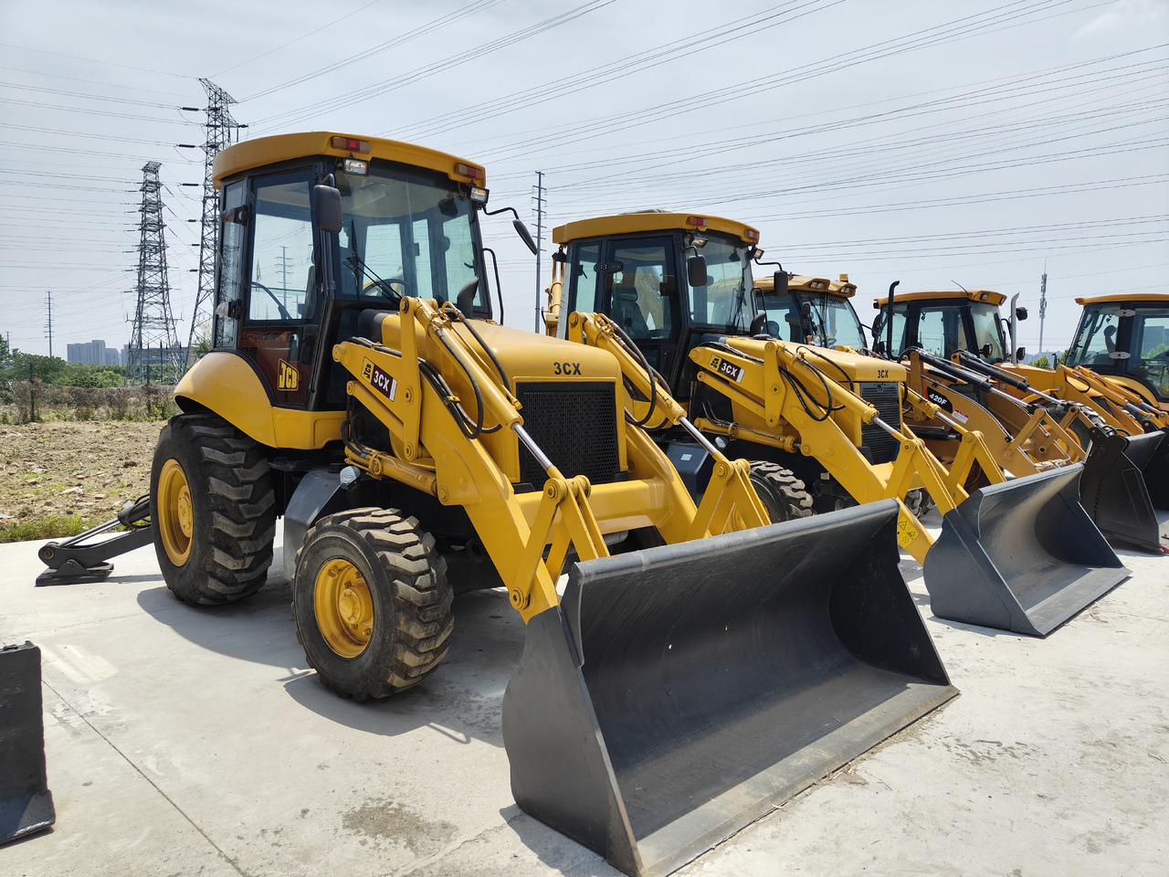 JCB 3CX - حفار متعدد الاستخدام: صور 1 JCB 3CX - حفار متعدد الاستخدام: صور 1