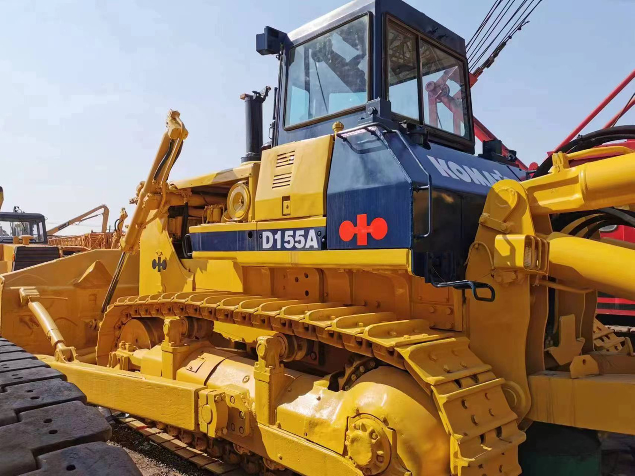 KOMATSU D155A-2 - بلدوزر: صور 1 KOMATSU D155A-2 - بلدوزر: صور 1