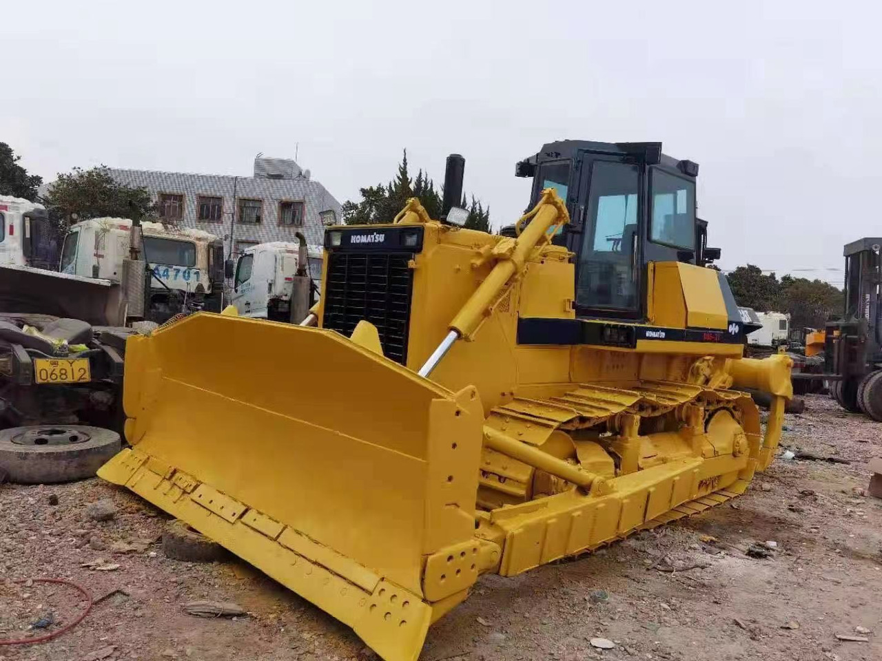 KOMATSU D85-21 - بلدوزر: صور 2 KOMATSU D85-21 - بلدوزر: صور 2
