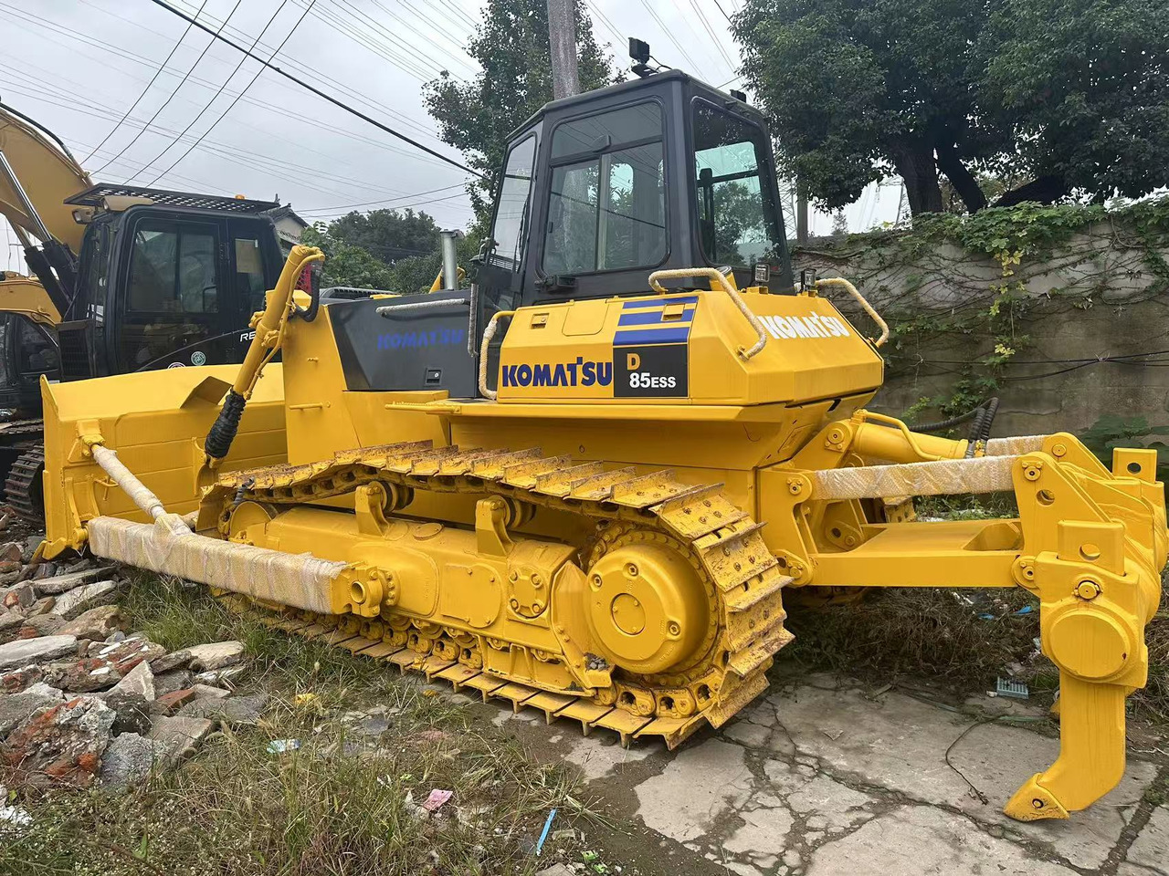 KOMATSU D85ESS - بلدوزر: صور 1 KOMATSU D85ESS - بلدوزر: صور 1