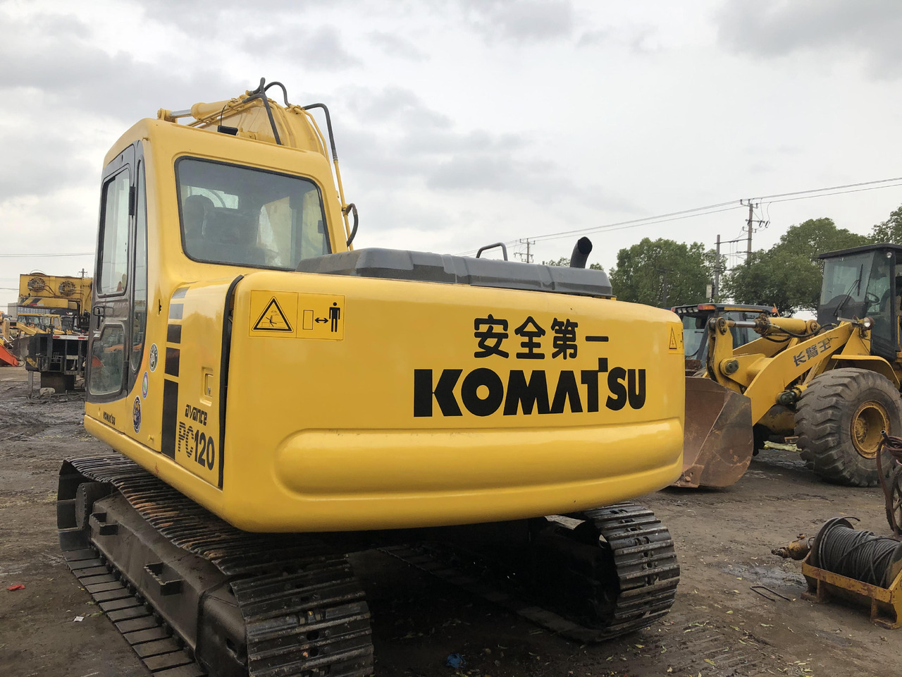 KOMATSU PC120-6 - حفارات زحافة: صور 2 KOMATSU PC120-6 - حفارات زحافة: صور 2