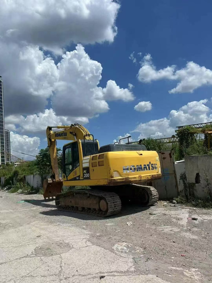 KOMATSU PC200-10 - حفارات زحافة: صور 2 KOMATSU PC200-10 - حفارات زحافة: صور 2