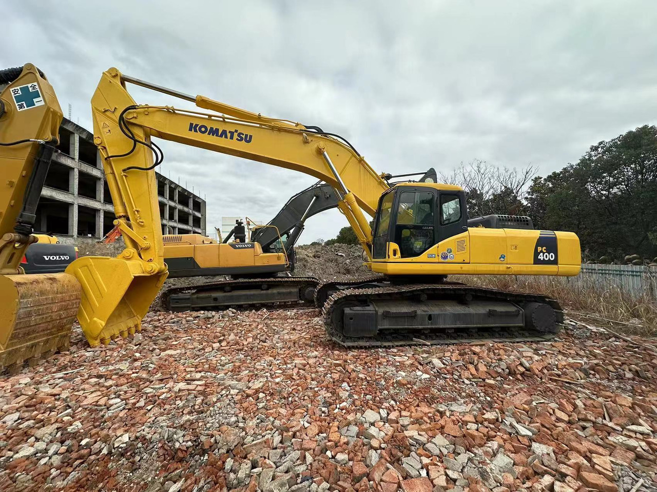KOMATSU PC400-7 - حفارات زحافة: صور 1 KOMATSU PC400-7 - حفارات زحافة: صور 1