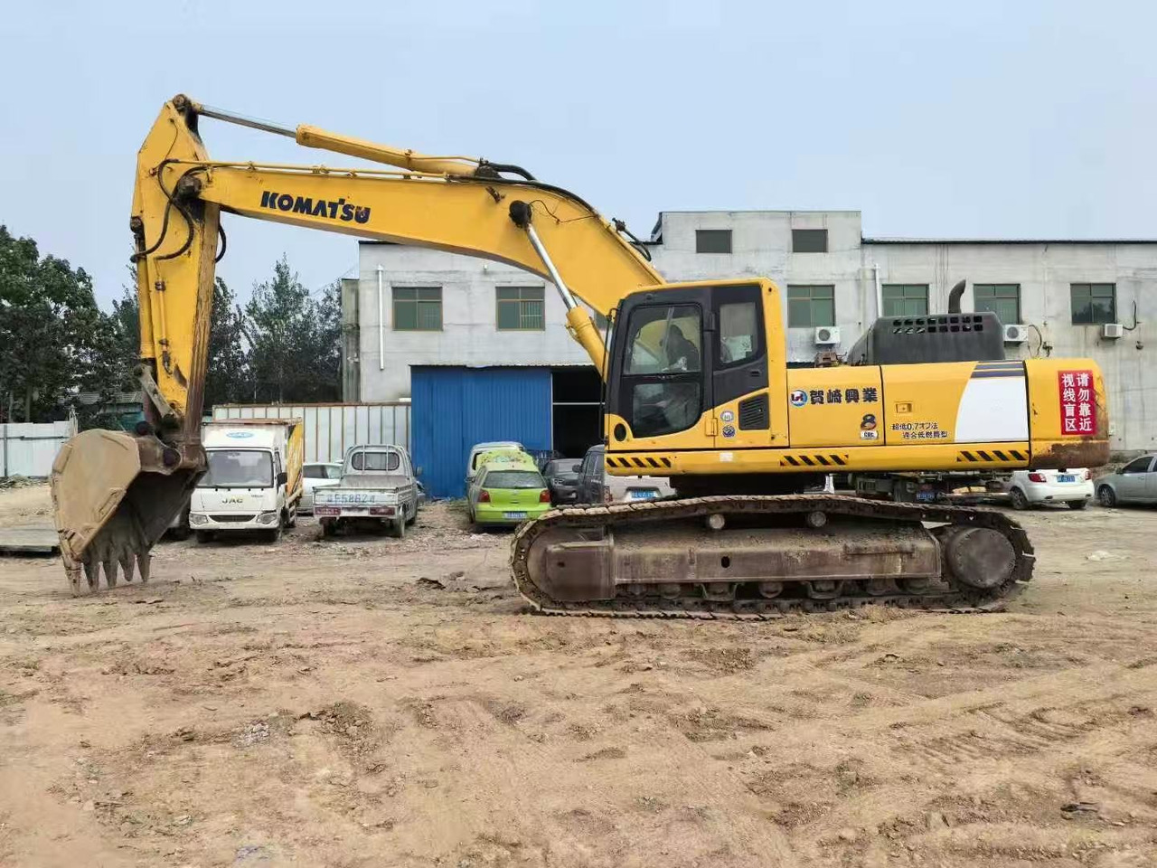 KOMATSU PC400-8 - حفارات زحافة: صور 1 KOMATSU PC400-8 - حفارات زحافة: صور 1