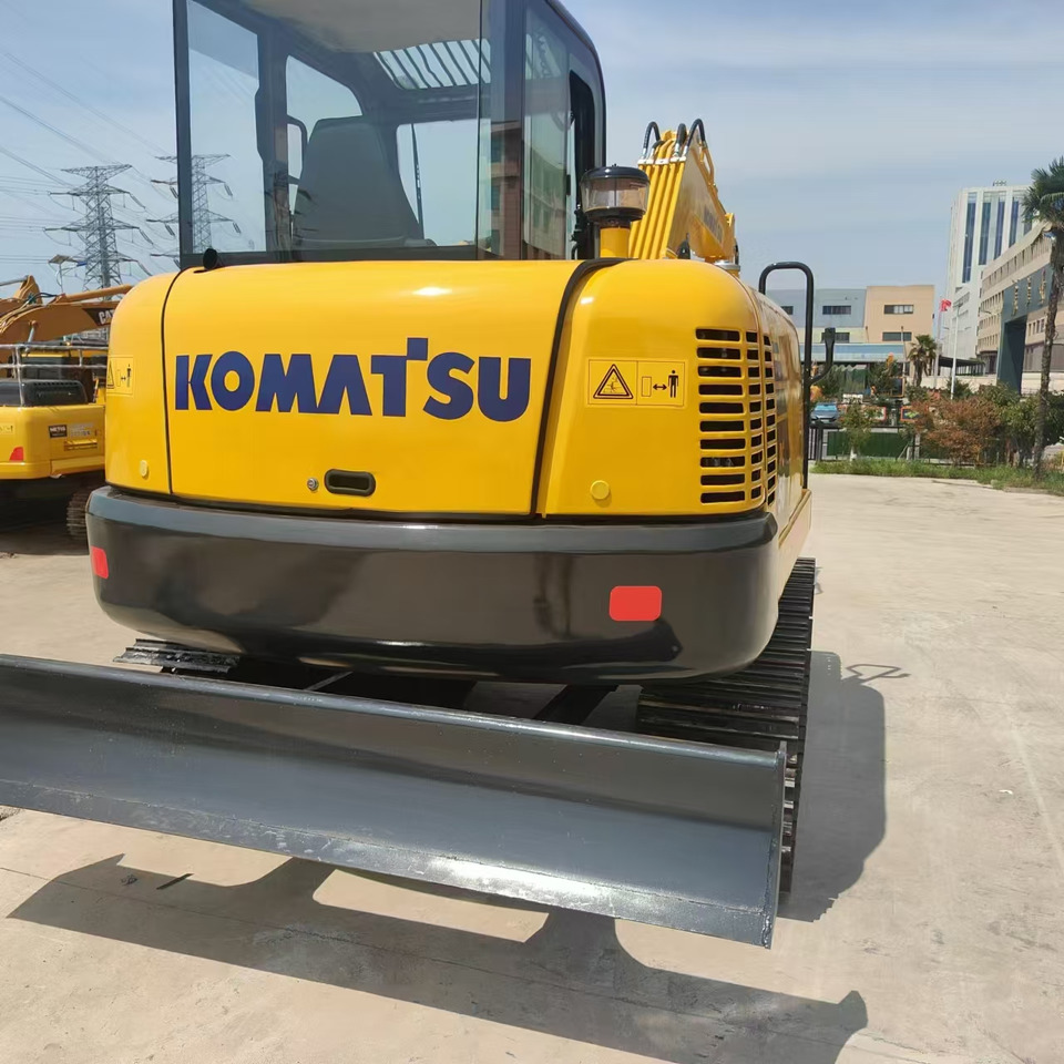 KOMATSU PC56-7 - حفارات زحافة: صور 2 KOMATSU PC56-7 - حفارات زحافة: صور 2