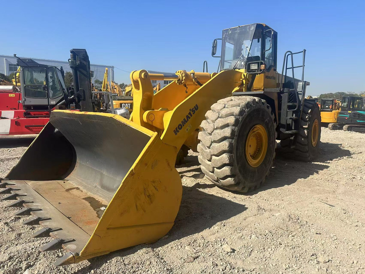 KOMATSU WA500-3 - اللودر بعجل: صور 4 KOMATSU WA500-3 - اللودر بعجل: صور 4