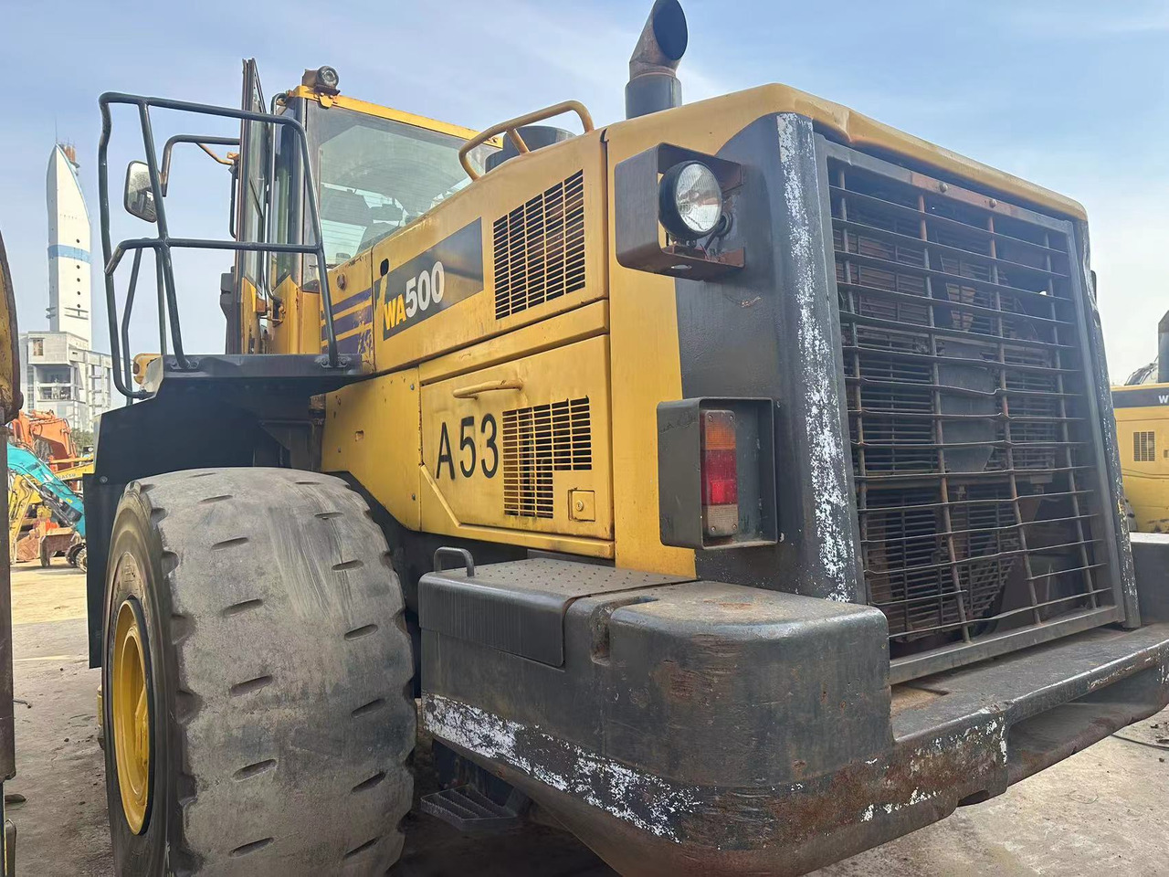 KOMATSU WA500-3 - اللودر بعجل: صور 3 KOMATSU WA500-3 - اللودر بعجل: صور 3