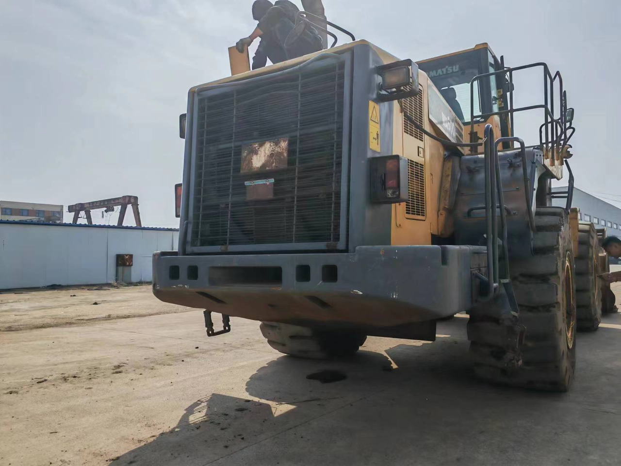 KOMATSU WA600-6 - اللودر بعجل: صور 3 KOMATSU WA600-6 - اللودر بعجل: صور 3