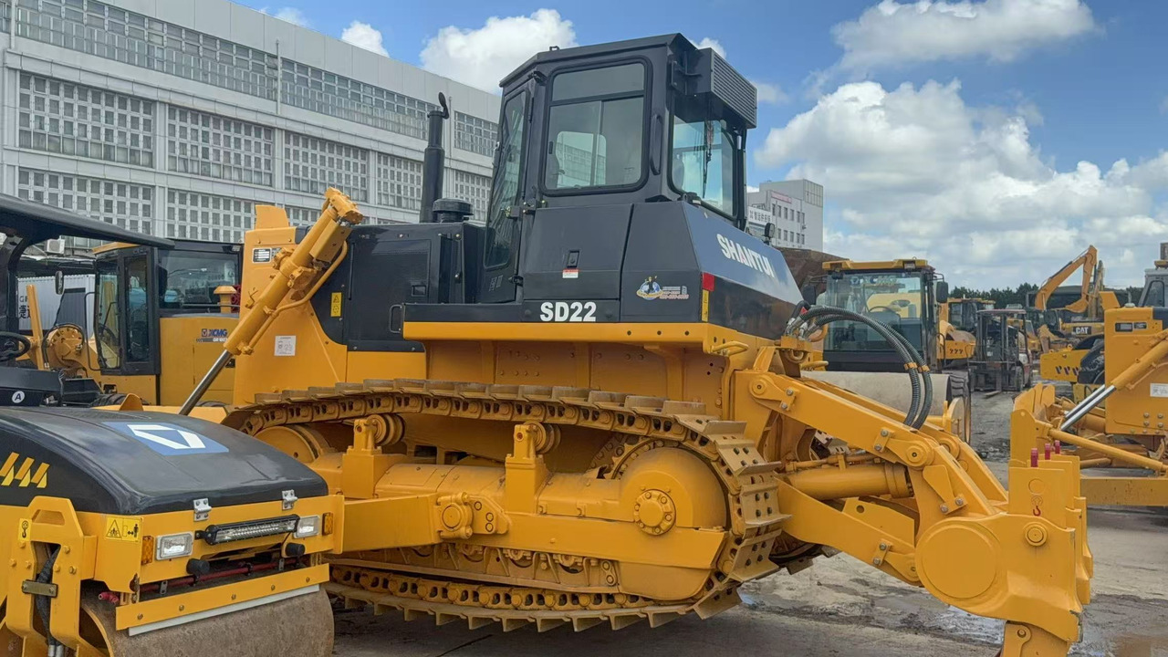 SHANTUI SD22 - بلدوزر: صور 2 SHANTUI SD22 - بلدوزر: صور 2