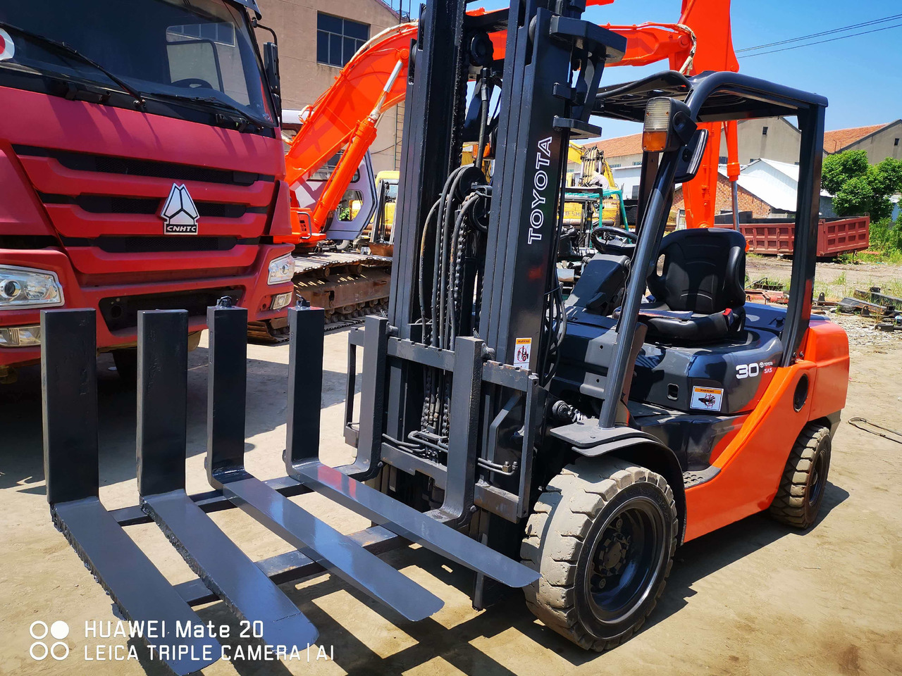 TOYOTA 3-ton - رافعة شوكية ديزل: صور 3 TOYOTA 3-ton - رافعة شوكية ديزل: صور 3