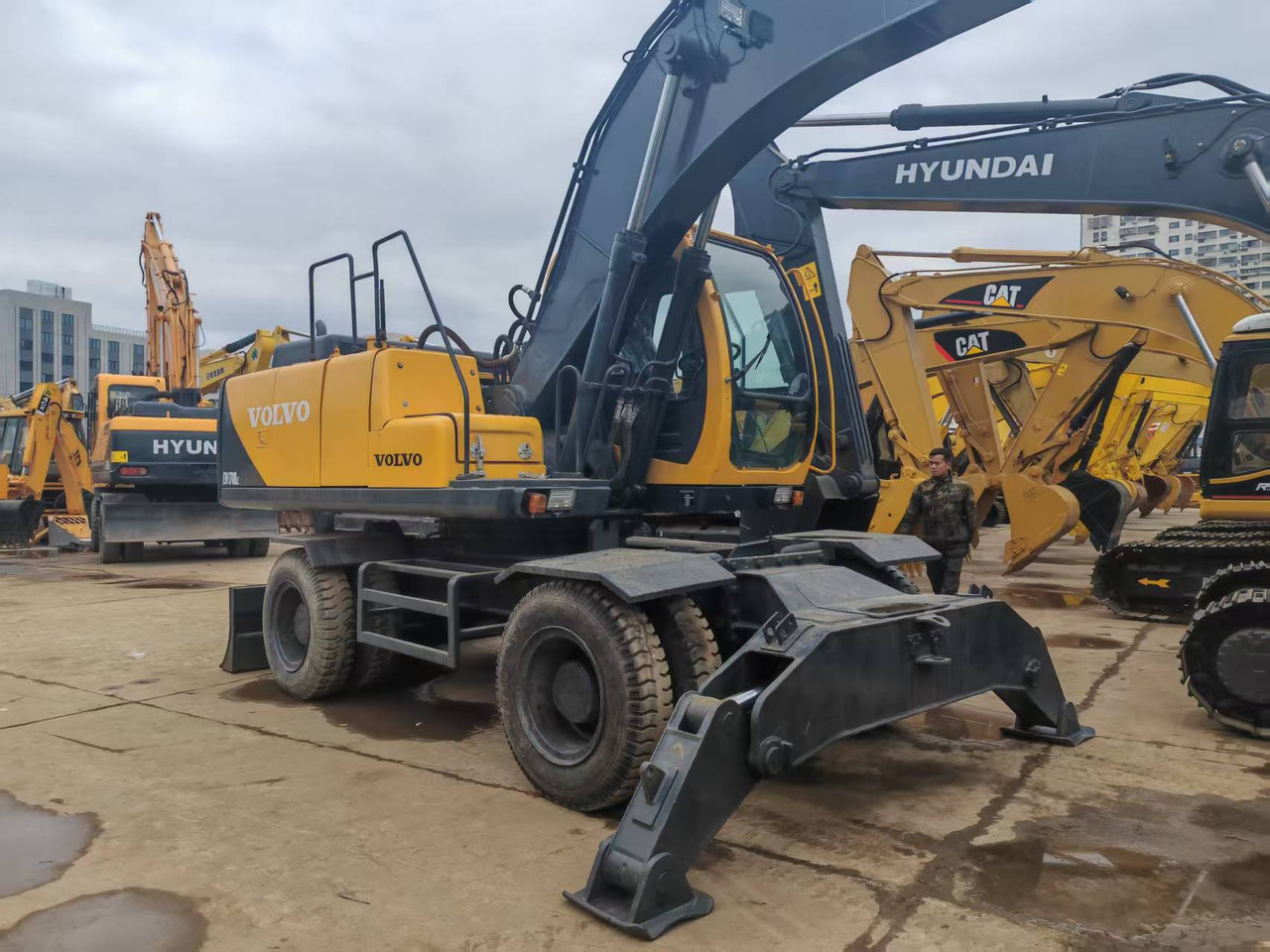 VOLVO EW170BLC - حفارة على عجلات: صور 2 VOLVO EW170BLC - حفارة على عجلات: صور 2