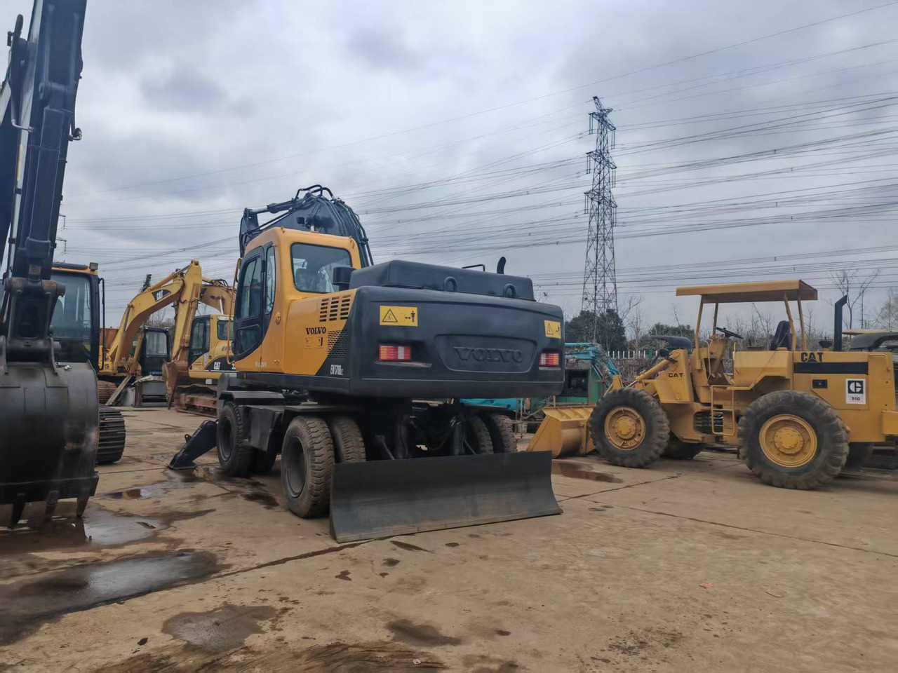 VOLVO EW170BLC - حفارة على عجلات: صور 4 VOLVO EW170BLC - حفارة على عجلات: صور 4