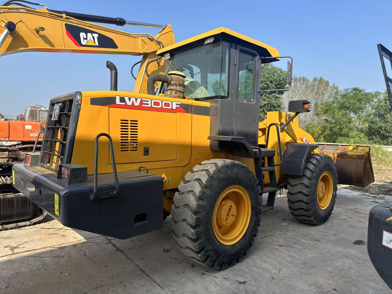 XCMG LW300F - اللودر بعجل: صور 1 XCMG LW300F - اللودر بعجل: صور 1
