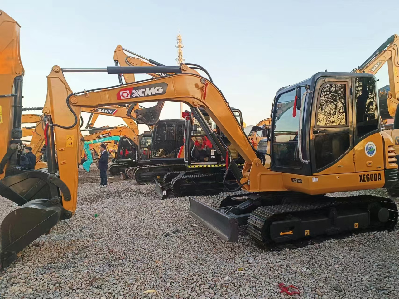 XCMG XE60DA - حفارات زحافة: صور 3 XCMG XE60DA - حفارات زحافة: صور 3