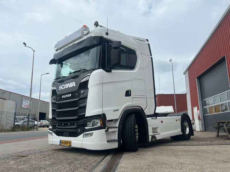 Scania S520 S 520 v8 - شاحنة جرار: صور 2 Scania S520 S 520 v8 - شاحنة جرار: صور 2