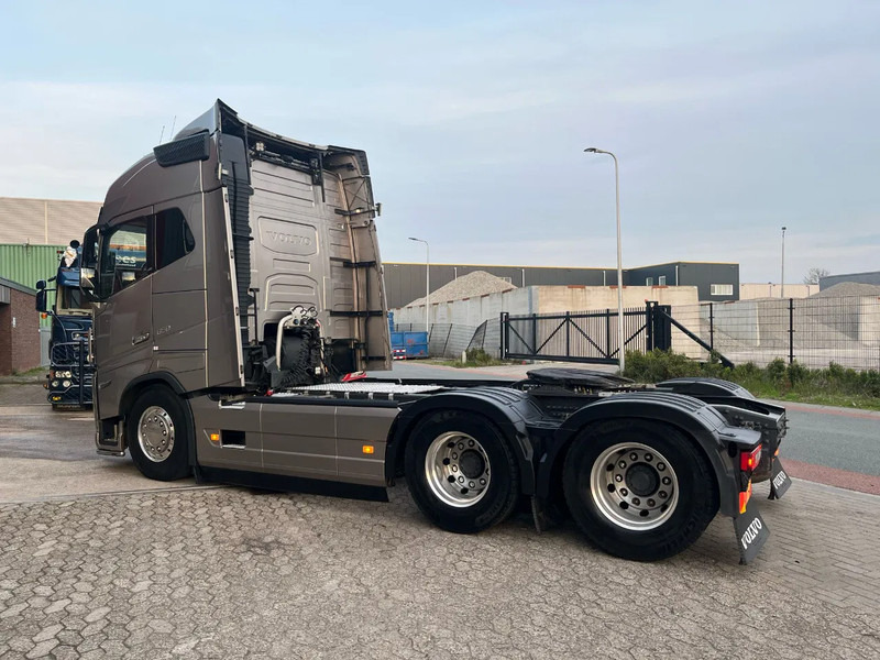 Volvo FH 16.650 FH16 6x4 - شاحنة جرار: صور 5 Volvo FH 16.650 FH16 6x4 - شاحنة جرار: صور 5