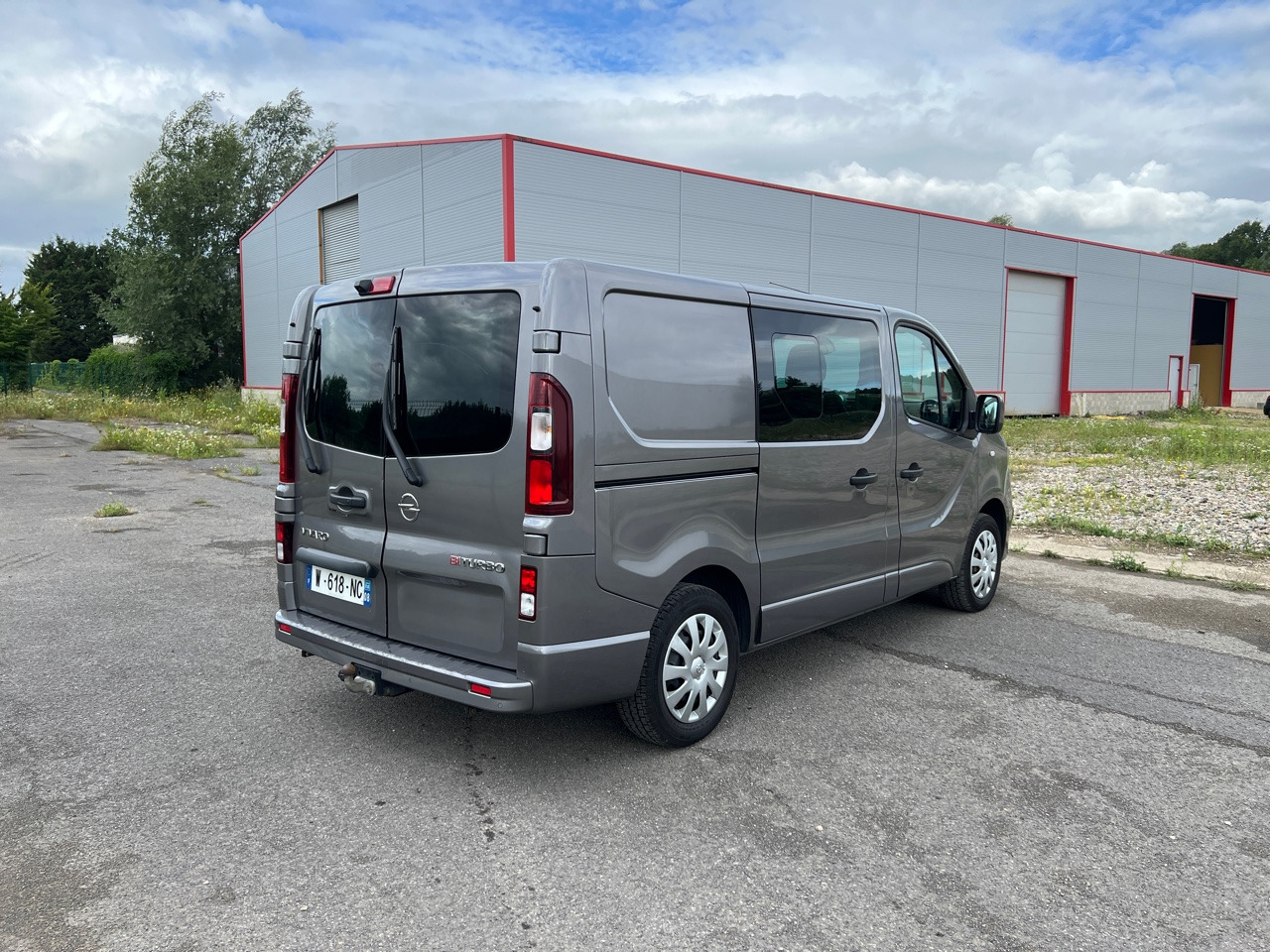 OPEL Vivaro 5 Places L1H1 Grand Confort 146ch 1.6 CDTI - الشاحنات الصغيرة كابينة مزدوجة: صور 2 OPEL Vivaro 5 Places L1H1 Grand Confort 146ch 1.6 CDTI - الشاحنات الصغيرة كابينة مزدوجة: صور 2
