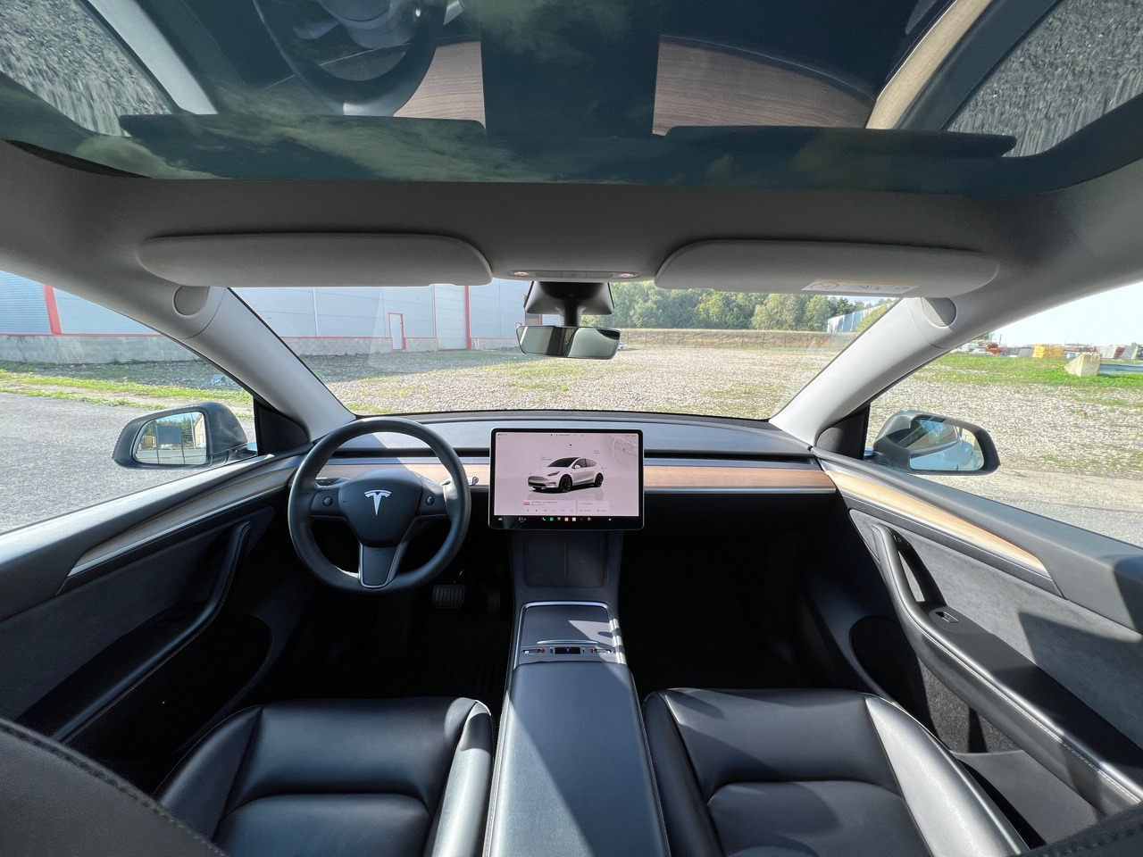TESLA Model Y – Autopilot – Covering Carbon – Jante 20” - سيارة دفع رباعي: صور 3 TESLA Model Y – Autopilot – Covering Carbon – Jante 20” - سيارة دفع رباعي: صور 3