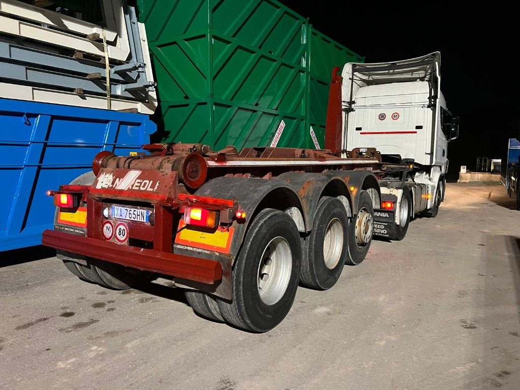 ANDREOLI SEMIRIMORCHIO ANDREOLI SCARRABILE - مقطورة هوك ليفت/ لود لوجر: صور 4 ANDREOLI SEMIRIMORCHIO ANDREOLI SCARRABILE - مقطورة هوك ليفت/ لود لوجر: صور 4