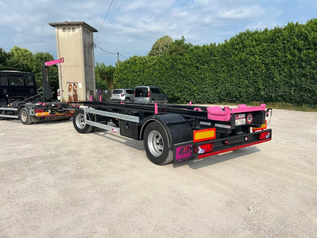 ATLAS RIMORCHIO ATLAS SCARRABILE - مقطورة هوك ليفت/ لود لوجر: صور 1 ATLAS RIMORCHIO ATLAS SCARRABILE - مقطورة هوك ليفت/ لود لوجر: صور 1