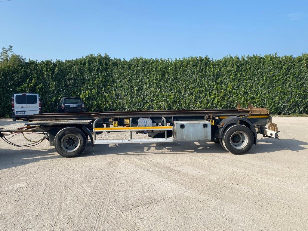 CARDI RIMORCHIO CARDI SCARRABILE PNEUMATICO - مقطورة هوك ليفت/ لود لوجر: صور 5 CARDI RIMORCHIO CARDI SCARRABILE PNEUMATICO - مقطورة هوك ليفت/ لود لوجر: صور 5