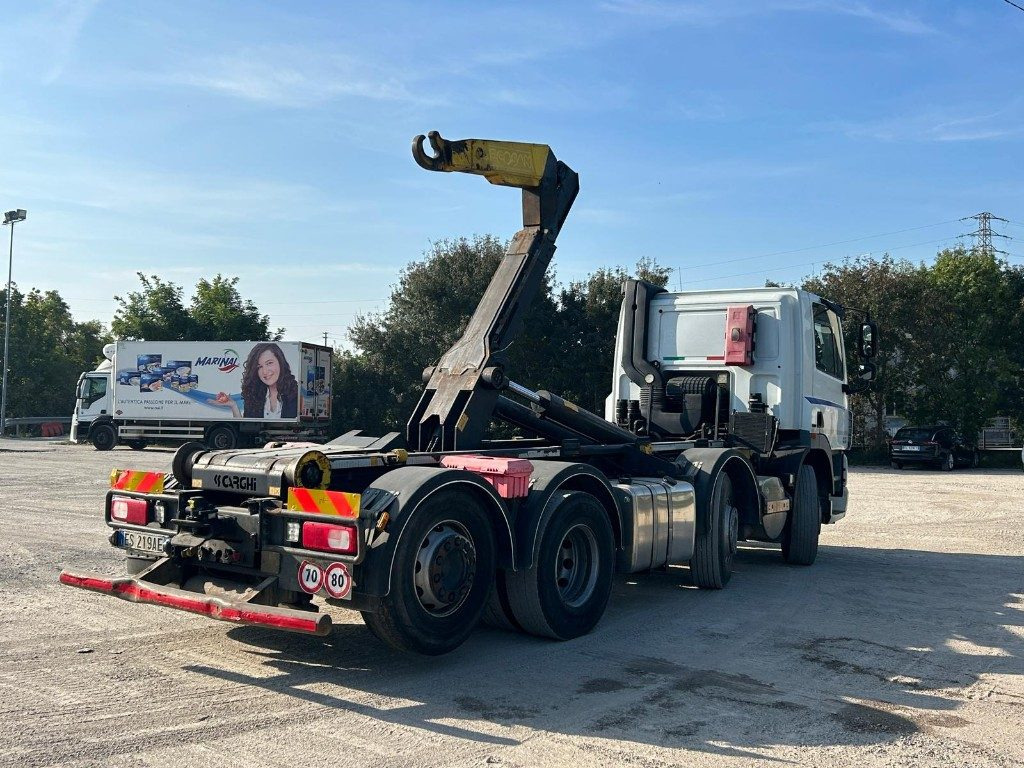 DAF CF85 SCARRABILE - شاحنة ذات الخطاف: صور 5 DAF CF85 SCARRABILE - شاحنة ذات الخطاف: صور 5