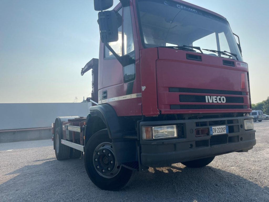 FIAT IVECO EUROCARGO 150E23 - شاحنة ذات الخطاف: صور 2 FIAT IVECO EUROCARGO 150E23 - شاحنة ذات الخطاف: صور 2