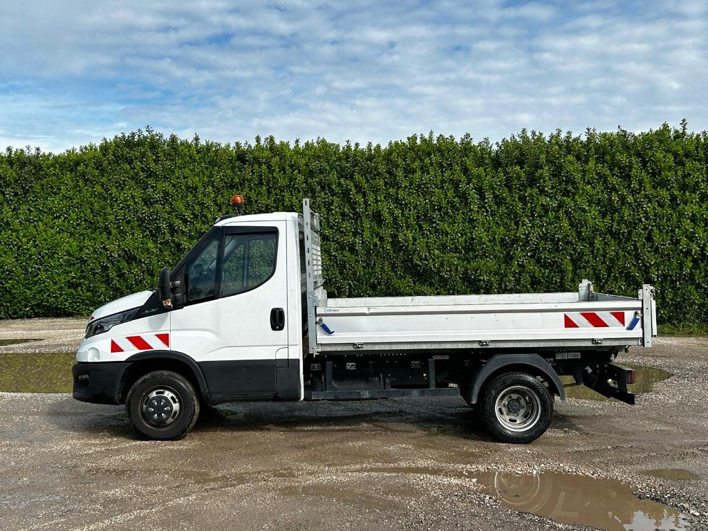 IVECO DAILY 35.140 RIBALTABILE - قلاب صغير: صور 5 IVECO DAILY 35.140 RIBALTABILE - قلاب صغير: صور 5