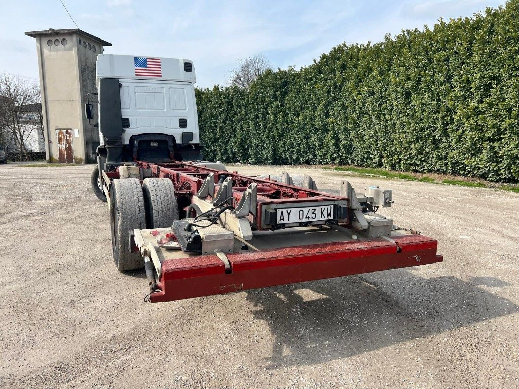 الشاسيه شاحنة IVECO EUROTECH 190E38 A TELAIO: صور 7