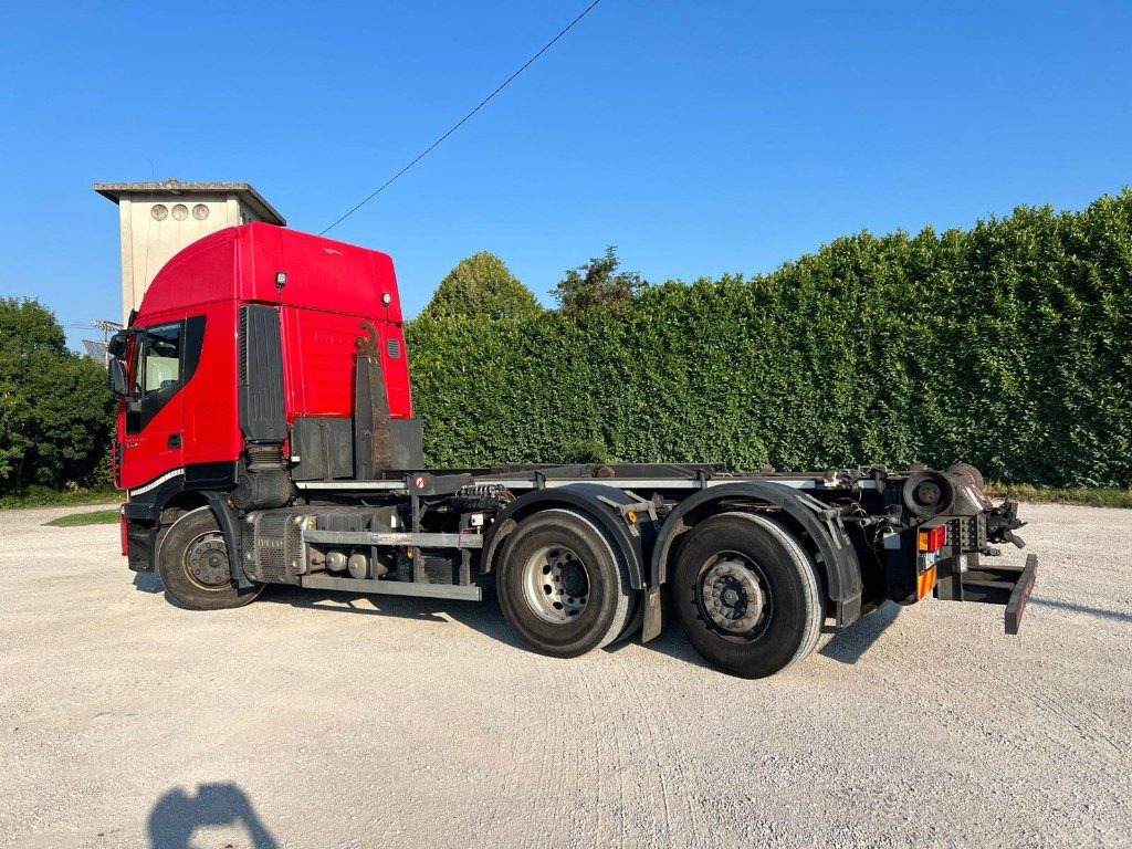 IVECO STRALIS 500 SCARRABILE - شاحنة ذات الخطاف: صور 4 IVECO STRALIS 500 SCARRABILE - شاحنة ذات الخطاف: صور 4