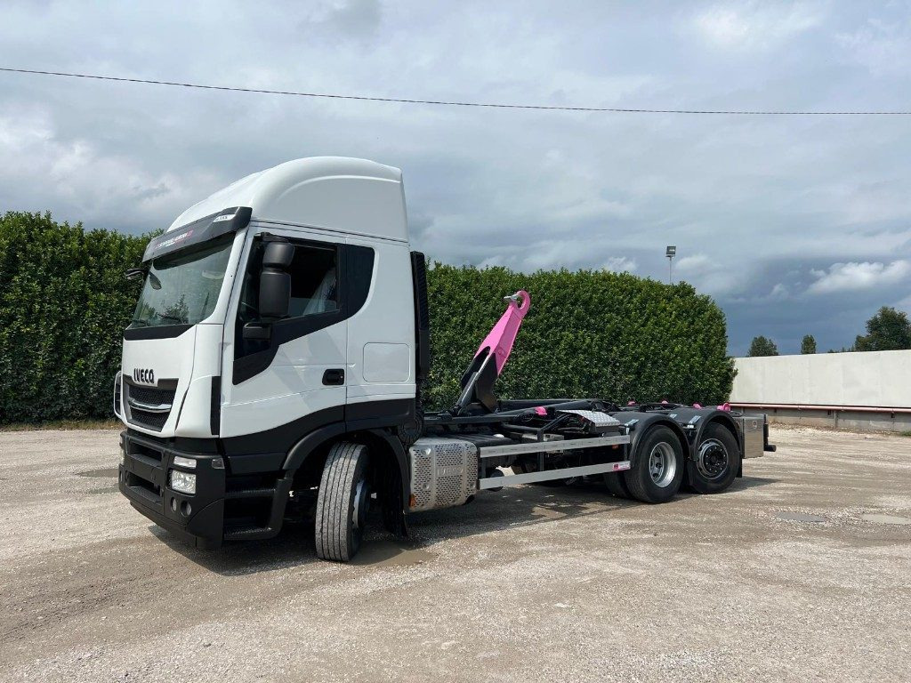 IVECO STRALIS 510 SCARRABILE - شاحنة ذات الخطاف: صور 2 IVECO STRALIS 510 SCARRABILE - شاحنة ذات الخطاف: صور 2