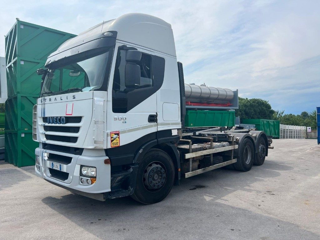 IVECO STRALIS AS260S 50Y SCARRABILE - شاحنة ذات الخطاف: صور 2 IVECO STRALIS AS260S 50Y SCARRABILE - شاحنة ذات الخطاف: صور 2