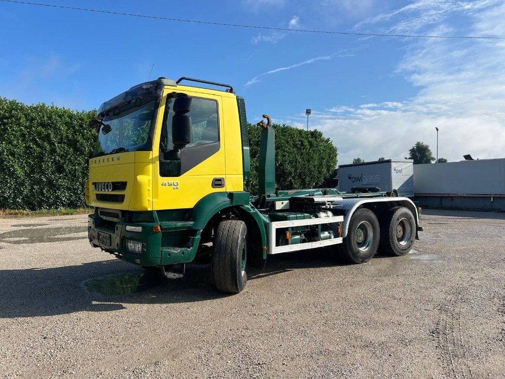 IVECO TRAKKER 450 SCARRABILE - شاحنة ذات الخطاف: صور 1 IVECO TRAKKER 450 SCARRABILE - شاحنة ذات الخطاف: صور 1