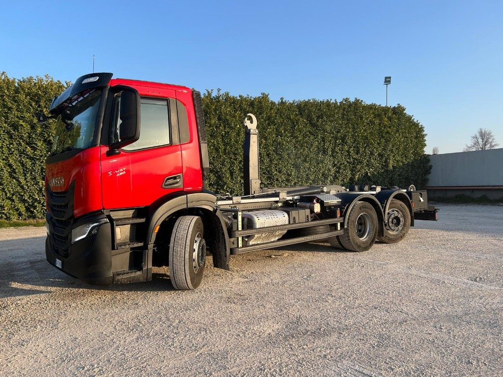 تأجير IVECO X-WAY AD260 NUOVO TARGATO SCARRABILE IVECO X-WAY AD260 NUOVO TARGATO SCARRABILE: صور 8