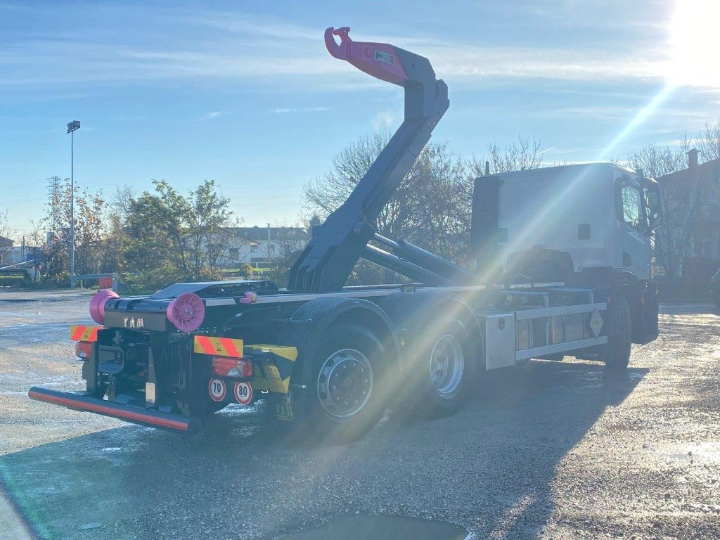 IVECO X-WAY AD280X48 NUOVO SCARRABILE PASSO 4500 - شاحنة ذات الخطاف: صور 5 IVECO X-WAY AD280X48 NUOVO SCARRABILE PASSO 4500 - شاحنة ذات الخطاف: صور 5