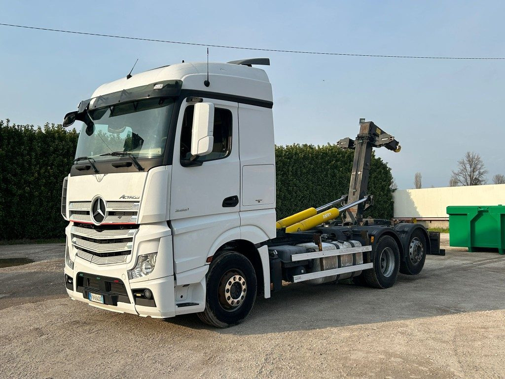 MERCEDES ACTROS 25.51 SCARRABILE - شاحنة ذات الخطاف: صور 1 MERCEDES ACTROS 25.51 SCARRABILE - شاحنة ذات الخطاف: صور 1