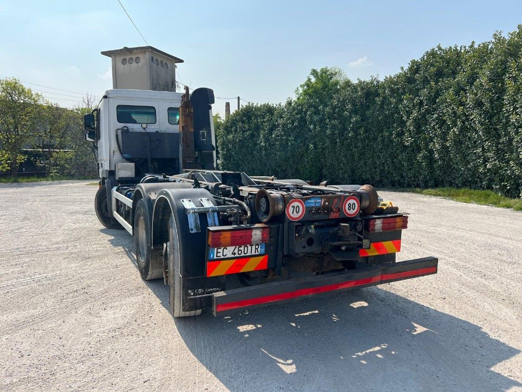 MERCEDES-BENZ MERCEDES ACTROS 25.41 SCARRABILE - شاحنة ذات الخطاف: صور 4 MERCEDES-BENZ MERCEDES ACTROS 25.41 SCARRABILE - شاحنة ذات الخطاف: صور 4