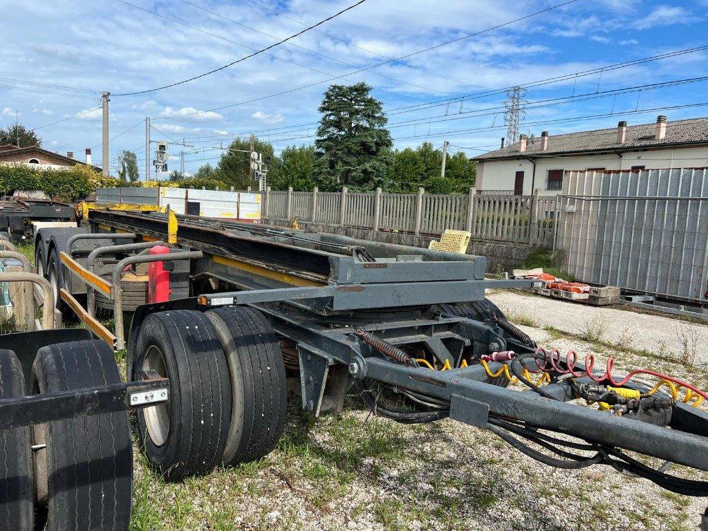 PIACENZA RIMORCHIO PIACENZA SCARRABILE BALESTRATO - مقطورة هوك ليفت/ لود لوجر: صور 4 PIACENZA RIMORCHIO PIACENZA SCARRABILE BALESTRATO - مقطورة هوك ليفت/ لود لوجر: صور 4