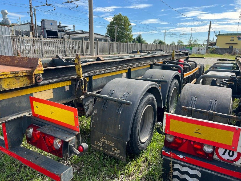 PIACENZA RIMORCHIO PIACENZA SCARRABILE BALESTRATO - مقطورة هوك ليفت/ لود لوجر: صور 5 PIACENZA RIMORCHIO PIACENZA SCARRABILE BALESTRATO - مقطورة هوك ليفت/ لود لوجر: صور 5