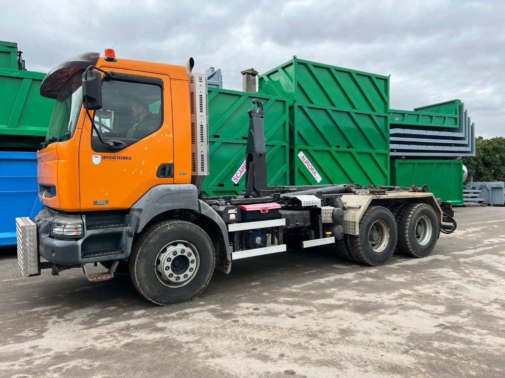 RENAULT KERAX 320 SCARRABILE - شاحنة ذات الخطاف: صور 4 RENAULT KERAX 320 SCARRABILE - شاحنة ذات الخطاف: صور 4