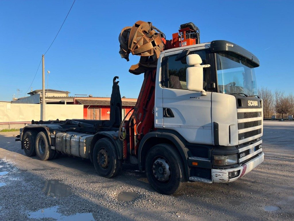 SCANIA CV R124 SCARRABILE CON GRU E POLIPO - شاحنة ذات الخطاف: صور 4 SCANIA CV R124 SCARRABILE CON GRU E POLIPO - شاحنة ذات الخطاف: صور 4