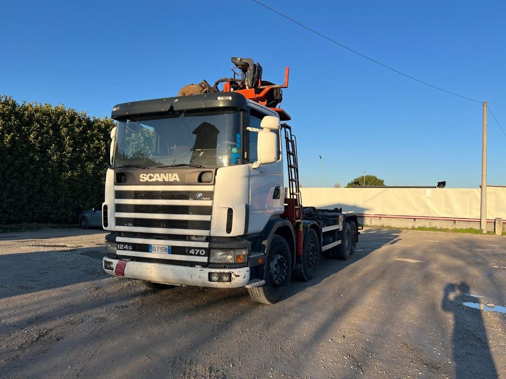 SCANIA CV R124 SCARRABILE CON GRU E POLIPO - شاحنة ذات الخطاف: صور 3 SCANIA CV R124 SCARRABILE CON GRU E POLIPO - شاحنة ذات الخطاف: صور 3