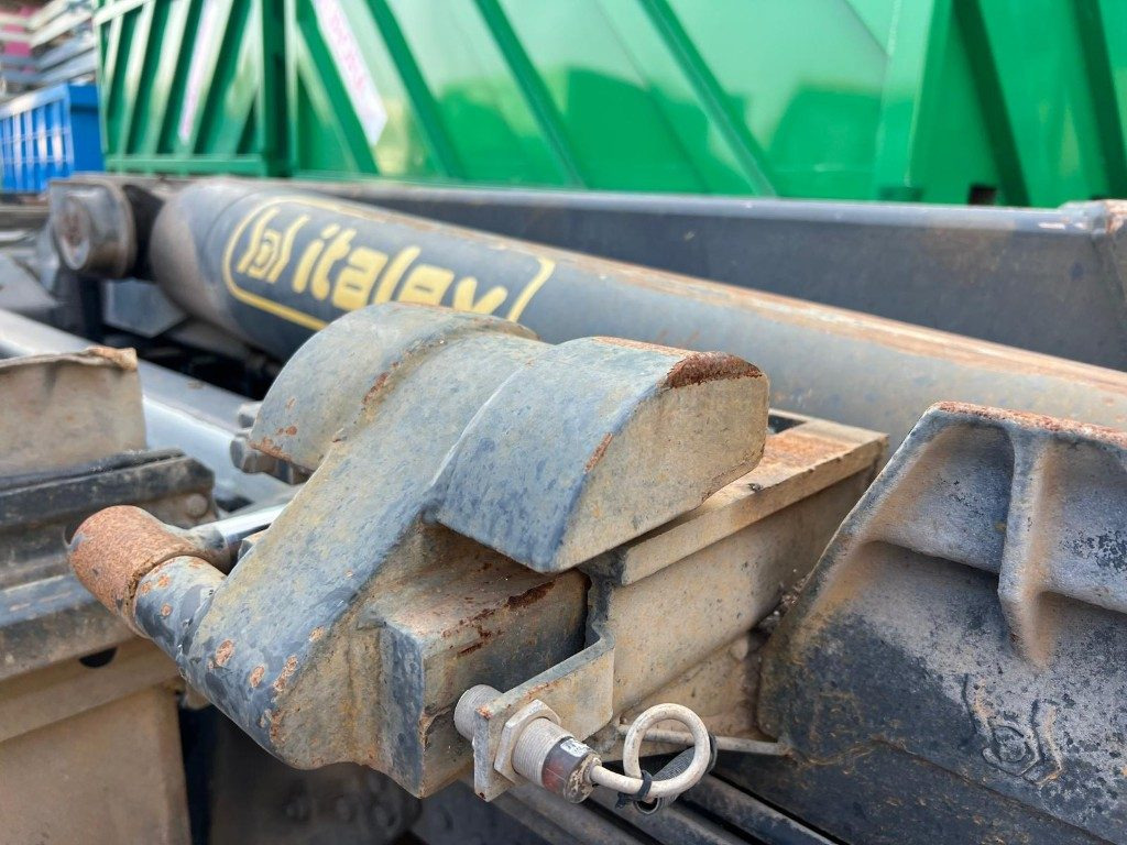 SCANIA R480 USATO SCARRABILE 6X2 - شاحنة ذات الخطاف: صور 4 SCANIA R480 USATO SCARRABILE 6X2 - شاحنة ذات الخطاف: صور 4