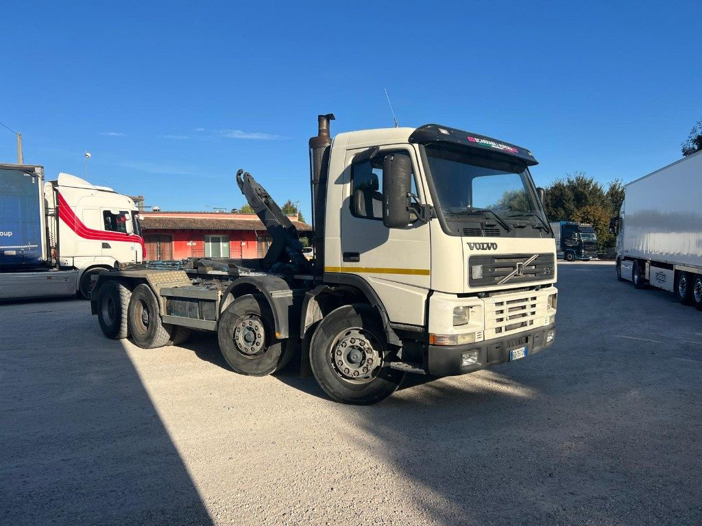 VOLVO FM12 SCARRABILE - شاحنة ذات الخطاف: صور 5 VOLVO FM12 SCARRABILE - شاحنة ذات الخطاف: صور 5
