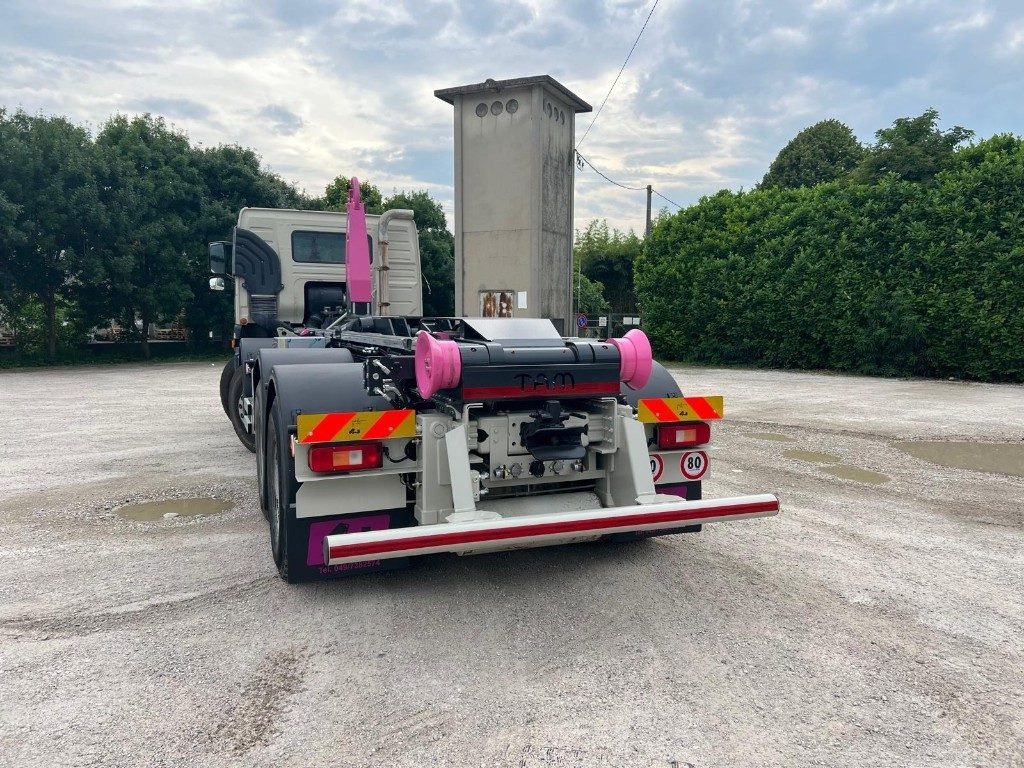 VOLVO FM480 SCARRABILE 8X4 - شاحنة ذات الخطاف: صور 4 VOLVO FM480 SCARRABILE 8X4 - شاحنة ذات الخطاف: صور 4