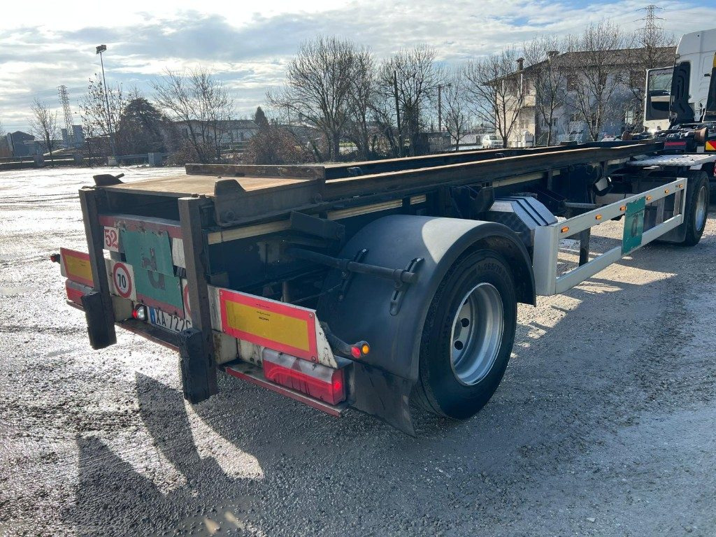 ZORZI RIMORCHIO SCARRABILE ZORZI 20R070 PNEUMATICO - مقطورة هوك ليفت/ لود لوجر: صور 2 ZORZI RIMORCHIO SCARRABILE ZORZI 20R070 PNEUMATICO - مقطورة هوك ليفت/ لود لوجر: صور 2